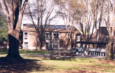 Paulson Park in Mountain View, CA - Foto de edificio - Building Photo