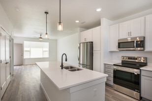 Pine Ridge Crossings in Elizabeth, CO - Building Photo