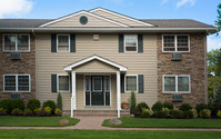 Fairfield Townhouses At Babylon Village in Babylon, NY - Building Photo - Building Photo