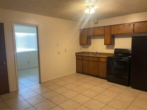 501 Vermont St NE in Albuquerque, NM - Building Photo - Building Photo