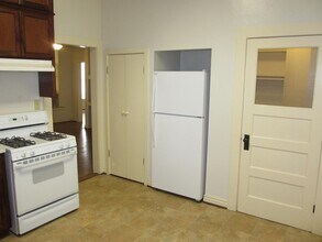 421 Normal Ave in Chico, CA - Building Photo - Building Photo