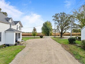 4363 County Rd O in Delavan, WI - Foto de edificio - Building Photo