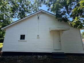 1107 Myrtle St SW in Gainesville, GA - Building Photo - Building Photo