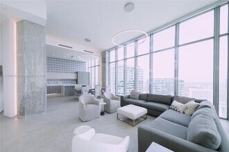 2900 NE 7th Ave, Unit # 5001 in Miami, FL - Building Photo - Building Photo