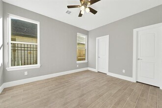 5754 Reed Rd-Unit -B in Houston, TX - Building Photo - Building Photo