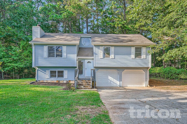 2590 Mountain Brook Rd in Canton, GA - Foto de edificio - Building Photo