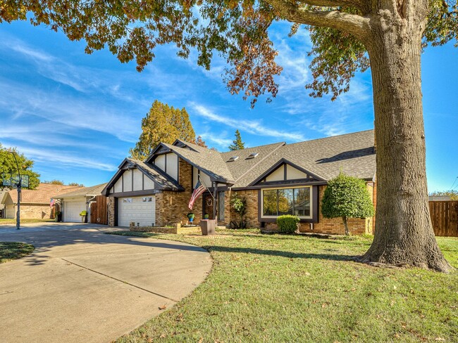 property at 3100 N Eagle Ln