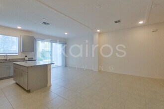 34161 Rogallo Ln in Wesley Chapel, FL - Building Photo - Building Photo