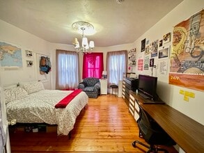 808 Parker St, Unit 2 in Boston, MA - Building Photo - Building Photo