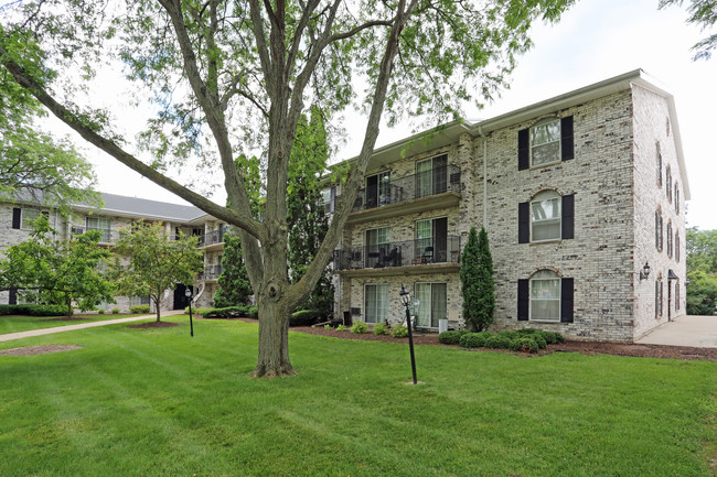 The Normandy Apartments in Madison, WI - Building Photo - Building Photo