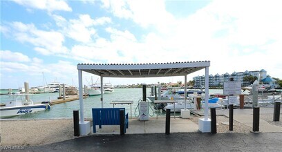 1015 Anglers Cove in Marco Island, FL - Building Photo - Building Photo