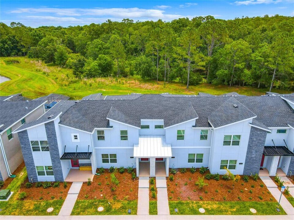 2573 Reading Trail in Kissimmee, FL - Building Photo