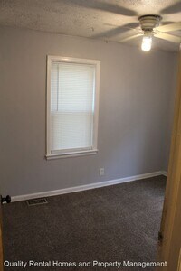 967 Salisbury Ave photo'