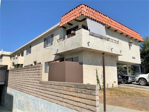 12621 Caswell Ave in Los Angeles, CA - Building Photo - Building Photo