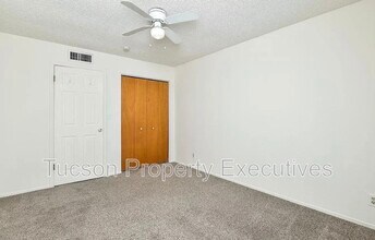 902 E Elm St in Tucson, AZ - Building Photo - Building Photo