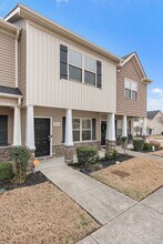 1702 Sprucedale Dr in Nashville, TN - Foto de edificio - Building Photo