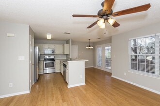 925 Treasure Pl SW in Concord, NC - Building Photo - Building Photo