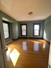 6 Euclid Ave, Unit 3 in Worcester, MA - Foto de edificio - Building Photo