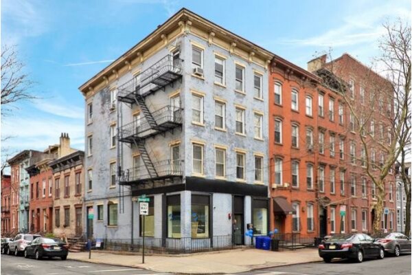 200 Bloomfield St in Hoboken, NJ - Foto de edificio