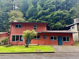 1414 Beverly Dr in Arcata, CA - Building Photo