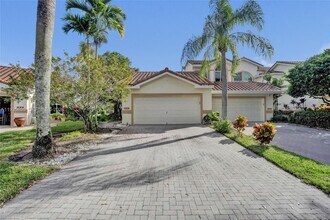 652 W Palm Aire Dr in Pompano Beach, FL - Building Photo - Building Photo