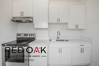 2737 San Marino St in Los Angeles, CA - Building Photo - Building Photo