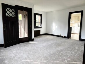 708 Rock Beach Rd in Irondequoit, NY - Building Photo - Building Photo