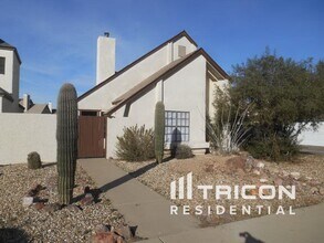 20840 N 21st Ave in Phoenix, AZ - Building Photo - Building Photo