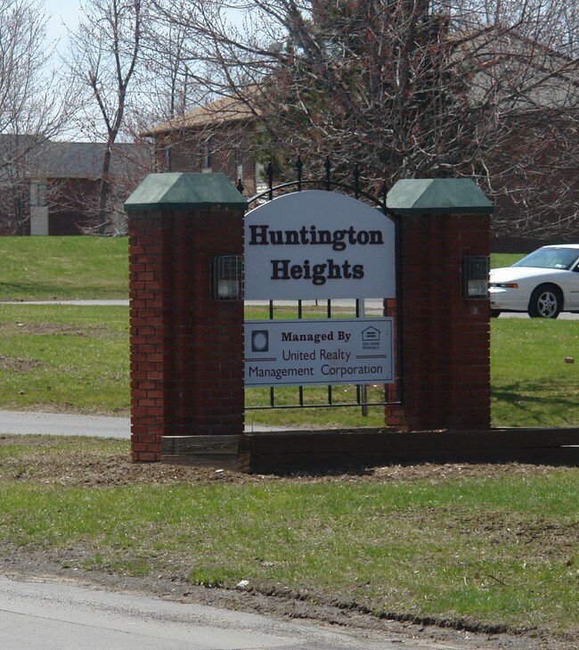 Huntington Heights in Watertown, NY - Building Photo - Building Photo