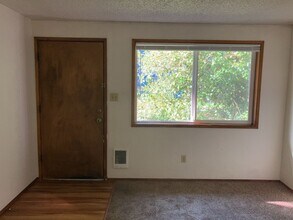 924 Billy Frank Jr. St in Bellingham, WA - Building Photo - Building Photo