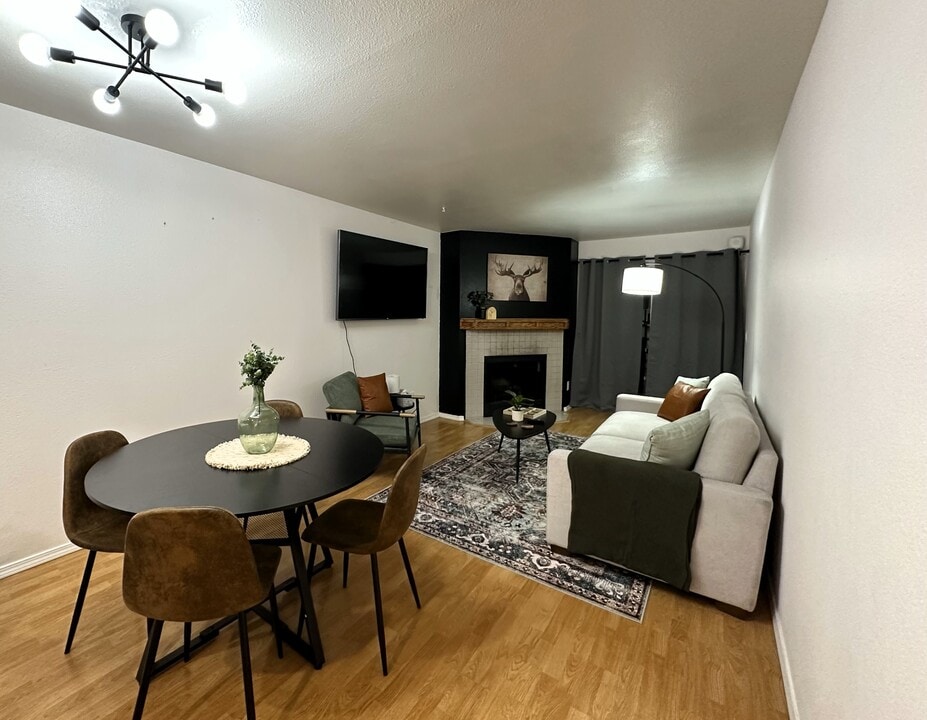 2830 Happy Ln, Unit 14 in Anchorage, AK - Building Photo
