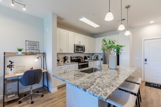 Destination at Arista Apartments in Broomfield, CO - Building Photo - Building Photo