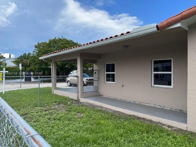 200 NE 44th St in Miami, FL - Building Photo - Building Photo
