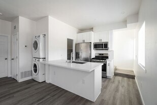 4915 54th St in San Diego, CA - Building Photo