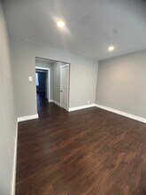 1321 E Johnson St, Unit 1 in Philadelphia, PA - Foto de edificio - Building Photo