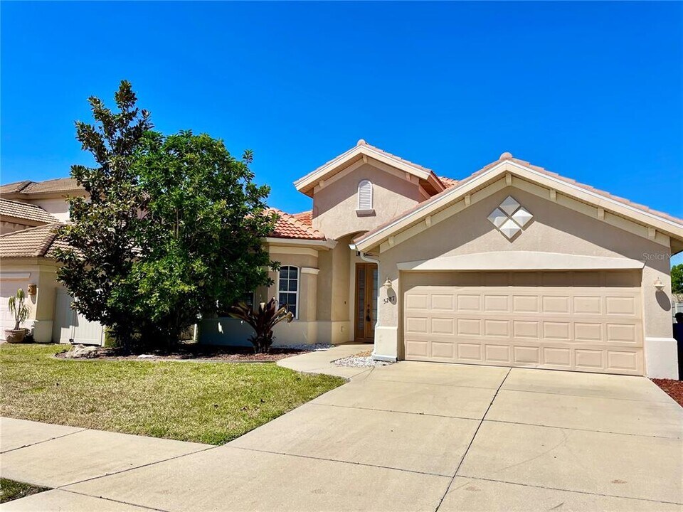 5287 Visionary Ct in Sarasota, FL - Building Photo