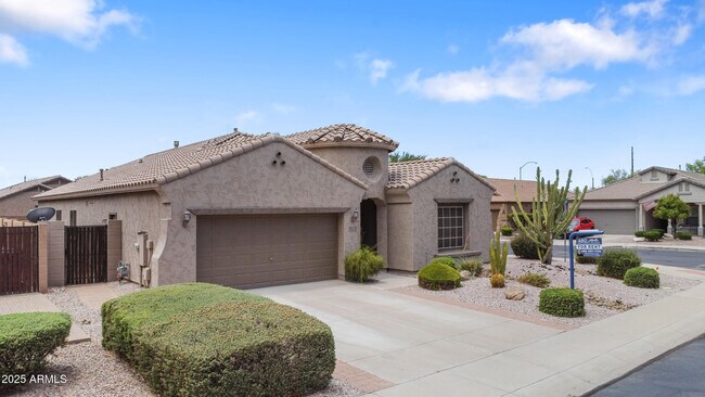 10831 E Sylvan Ave in Mesa, AZ - Building Photo - Building Photo