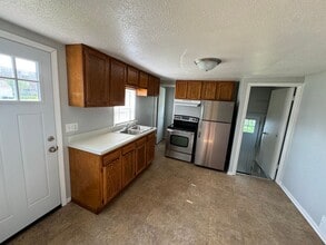 3203 Central Ave in Bettendorf, IA - Building Photo - Building Photo