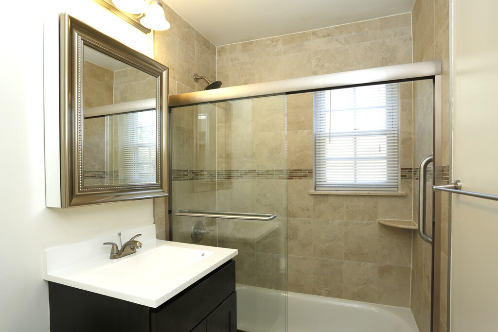 Strathmore Gardens Apartments Matawan, NJ Apartments