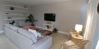 1401 SW 134th Way in Pembroke Pines, FL - Building Photo