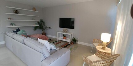 1401 SW 134th Way in Pembroke Pines, FL - Building Photo - Building Photo