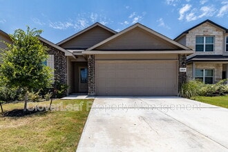 6819 Whisper Grv in San Antonio, TX - Building Photo - Building Photo