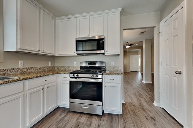 10218 Black Forest Ct