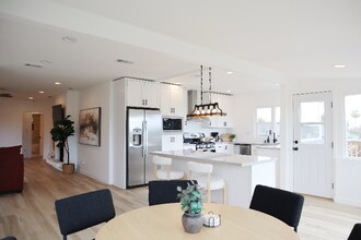 4205 Mason St-Unit -A in San Diego, CA - Building Photo - Building Photo