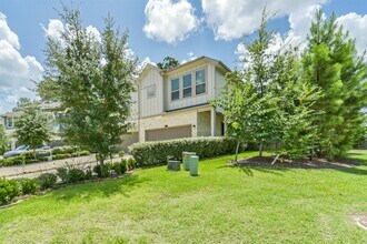 547 Bristol Tide Ct in Panorama Village, TX - Building Photo - Building Photo