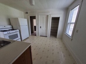 314 W 19th Ave in Oshkosh, WI - Building Photo - Building Photo