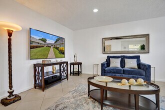 141 Valencia Blvd in Delray Beach, FL - Building Photo - Building Photo