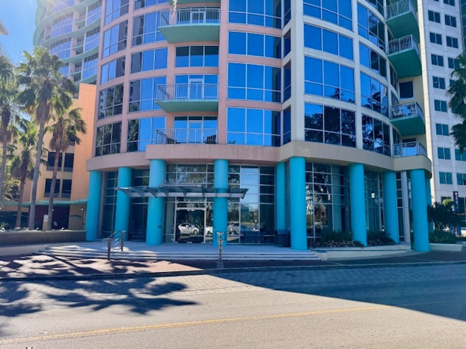 322 E Central in Orlando, FL - Building Photo