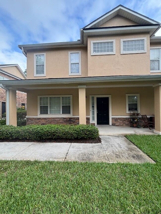 property at 7175 Deerfoot Cir
