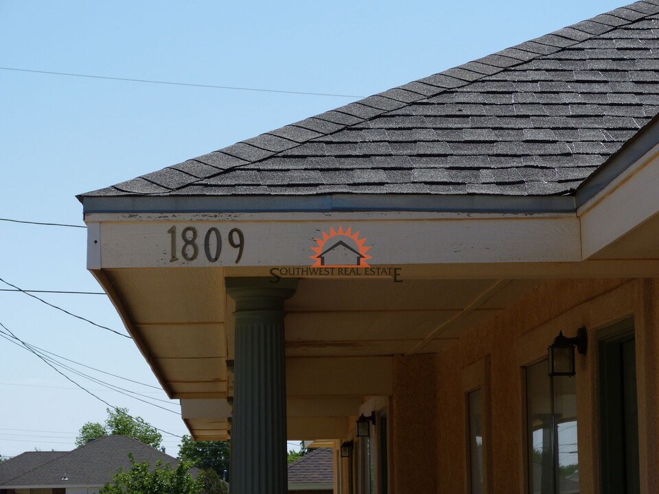 1809 North Dr in Clovis, NM - Foto de edificio